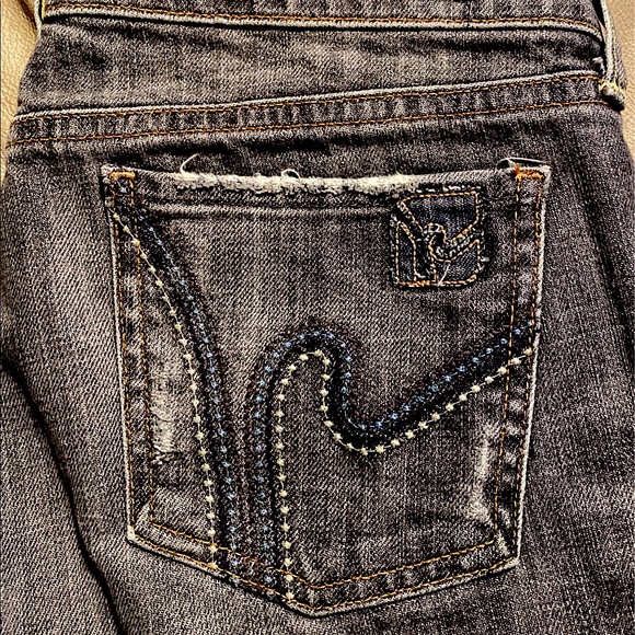citizens of humanity jeans.Distressed ripped jeans - Picture 3 of 8